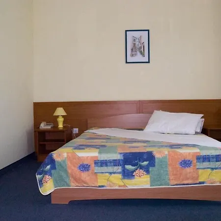 Visula & - New Opening 2026 מדולין